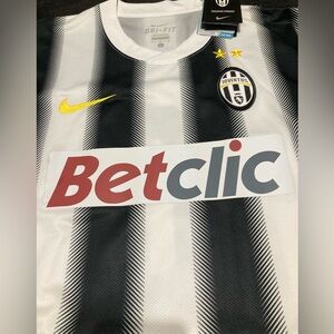 Nike 2011 2012 Juventus Striped Football Shirt/Soccer Jersey